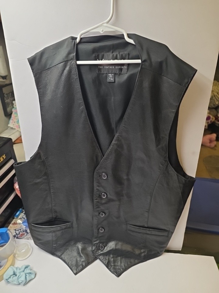 Wilsons Xl Leather Vest Button Up 2 Pocket