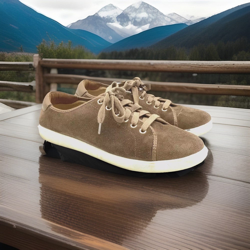 Vionic Womens Brinley Water Resistant Suede Sneaker Wide Width Size 10 Sunny