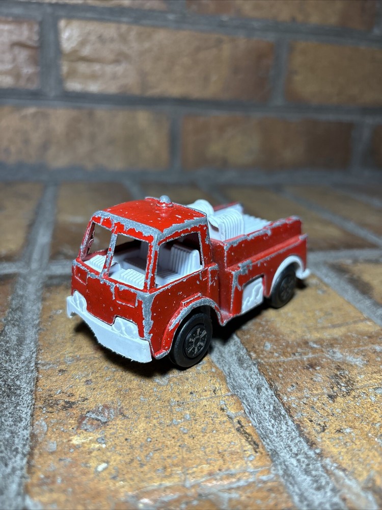 VTG ✅ Tootsie Toy 1970's Diecast Fire Engine Truck ✅ Red & White 4