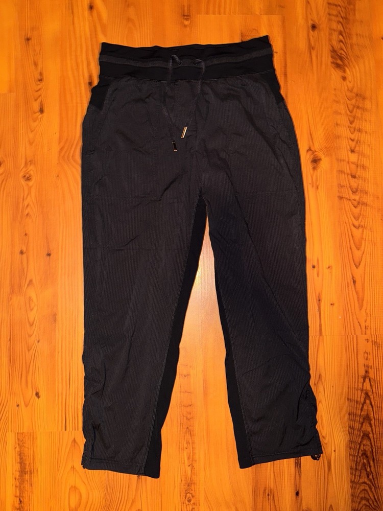 Lululemon Womens Size 6 Black Athletic Sweatpants