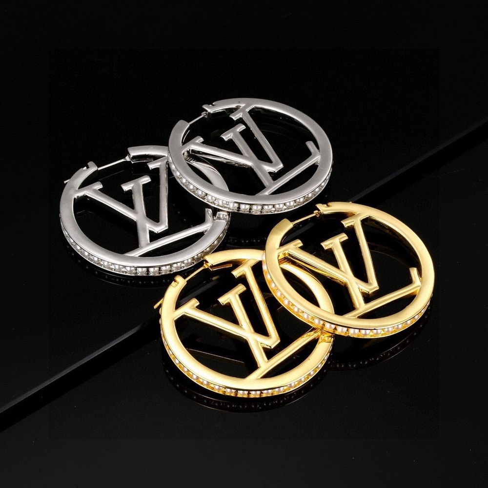 Celebrity Polished Finish Minimalist Versatile Circle Earrings