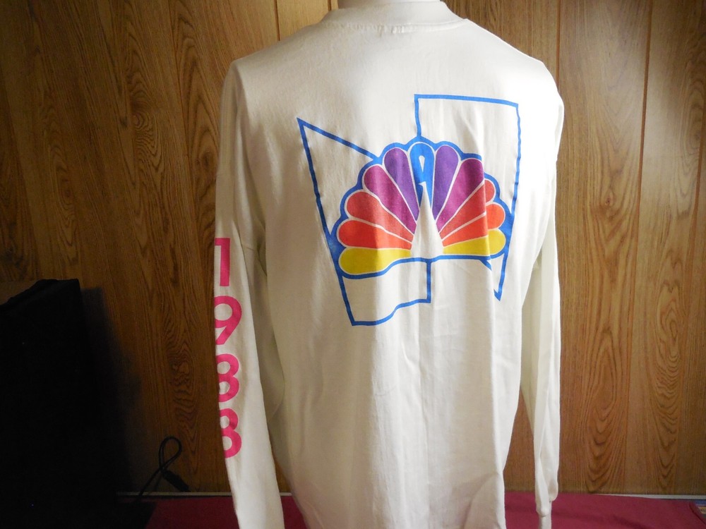 AH Vintage 1988 New Year's T-Shirt XL Featuring NBC Peacock Logo and Empire State Building Design in Hef-T Style-image
