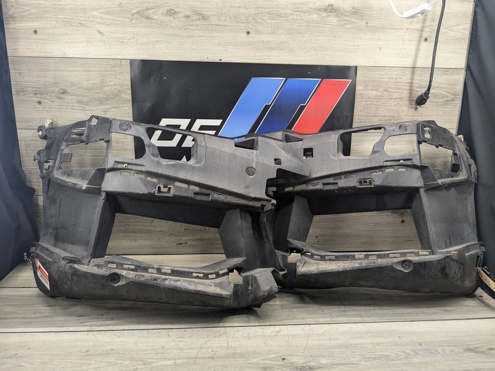 17-23 OEM BMW F90 G30 FRONT Left Right Bumper Fog Light Guide Bracket Mount PAIR