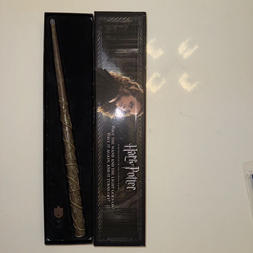 Harry Potter The Noble Collection Hermione Granger's Illuminating Wand