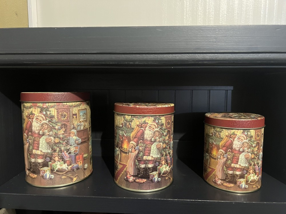 Vintage Old World Santa With Kids And Presents Set Of 3 5.5” 5” 4.25” (R)