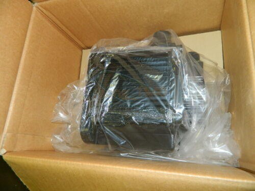 ONE YASKAWA SERVO MOTOR SGMG-30A2AB SGMG30A2AB NEW