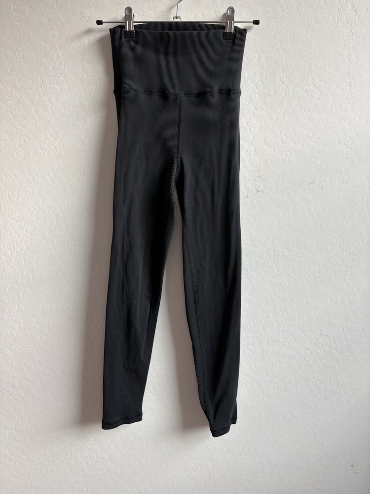 Offline By Aerie High Waisted Black Ribbed Shine 7/8 Leggings Size Medium