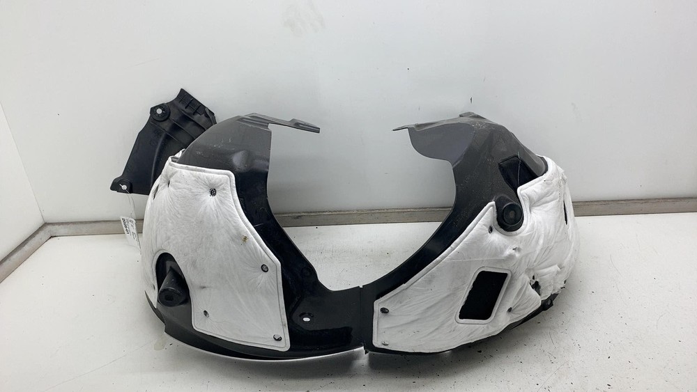 2024 2025 Tesla Model 3 Front Passenger Wheel Fender Liner Splash Shield Right