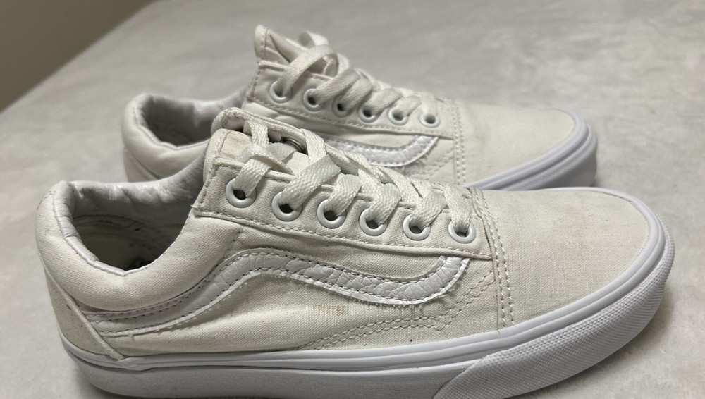 Vans Old Skool Shoes Mens Size 5 Womens 6.5 White Low Top Sneakers Skate Shoes