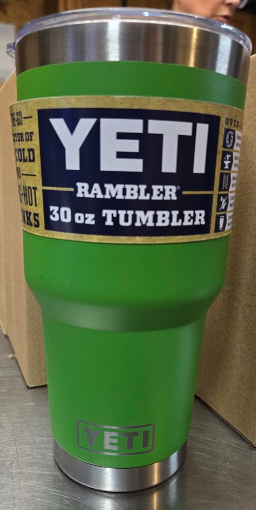 YETI Rambler 30oz Vacuum Insulated Tumbler Stainless Steel Green #46 New