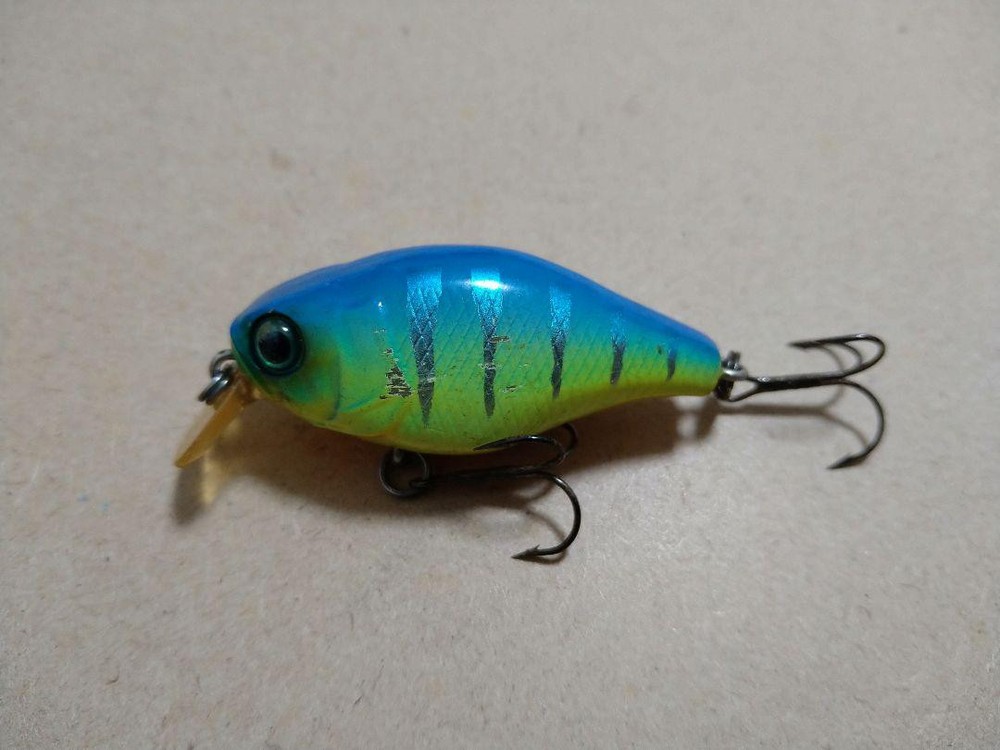 Jackall Cherry 44 Suspending Fishing Lure