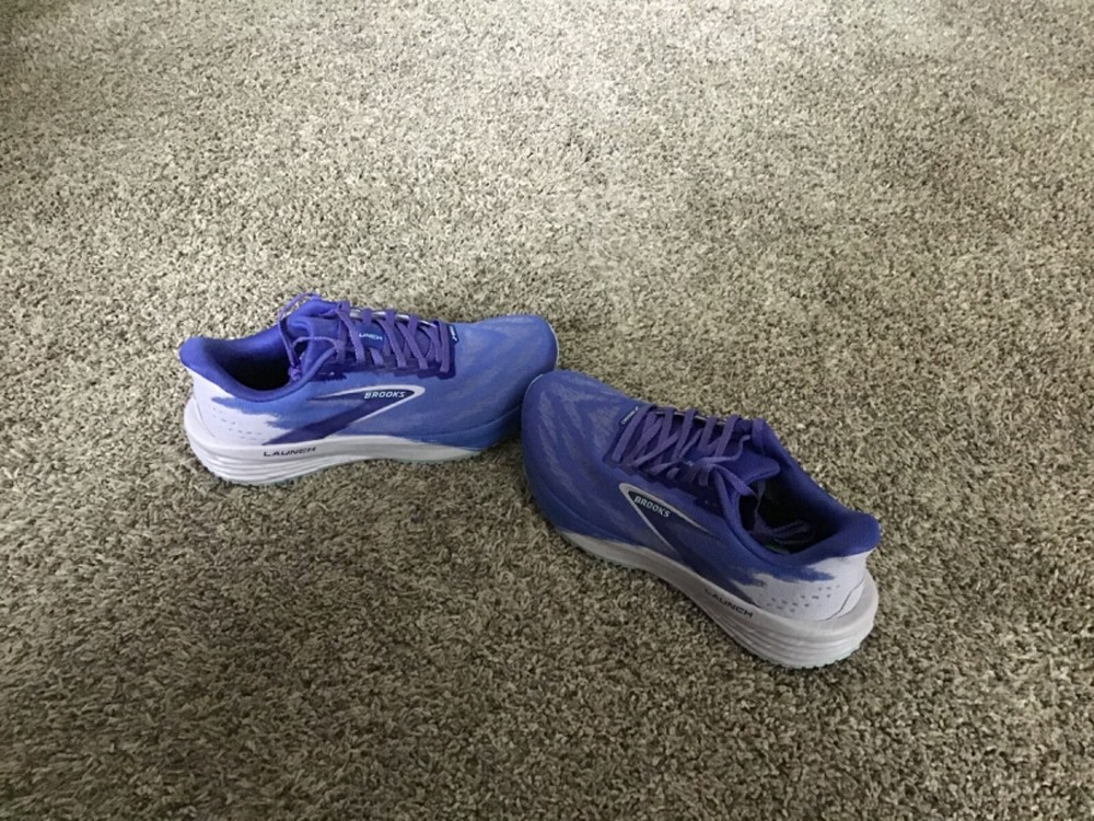 Size 7.5 - Brooks Launch 11 Amparo Thistle W