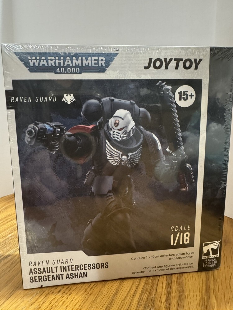 JOYTOY Warhammer 40k Raven Guard Intercessors Sergeant Ashan 1/18 Action Figure