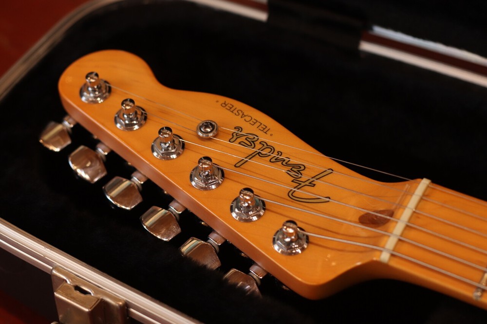 Fender AMERICAN DELUXE TELECASTER ASH