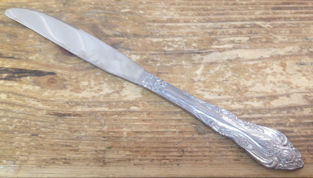 Baroque Stainless Steel Dinner Knife Floral Design Reed Barton Glossy Finish