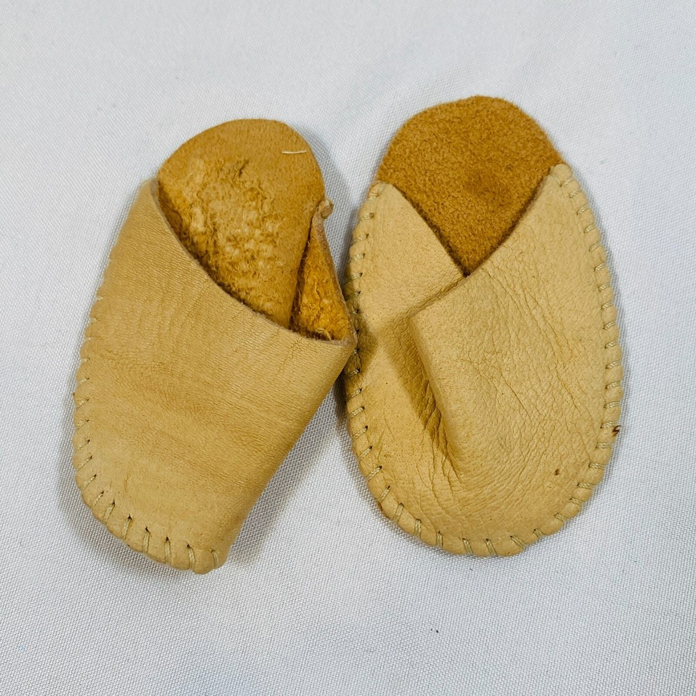 18-inch American Girl Doll Felicity Nightgown Leather Mules