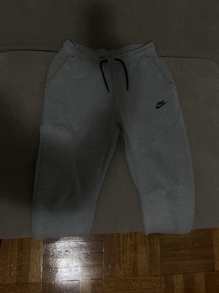 Nike Men's Tech Fleece Jogger Pants, Size S, Gray
