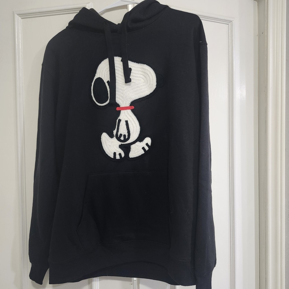 Snoopy Black Embroidered Peanuts Hoodie with Pockets Size XL
