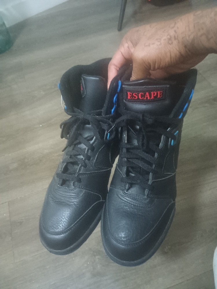 Vintage 1989 Nike Escape Limited Edition