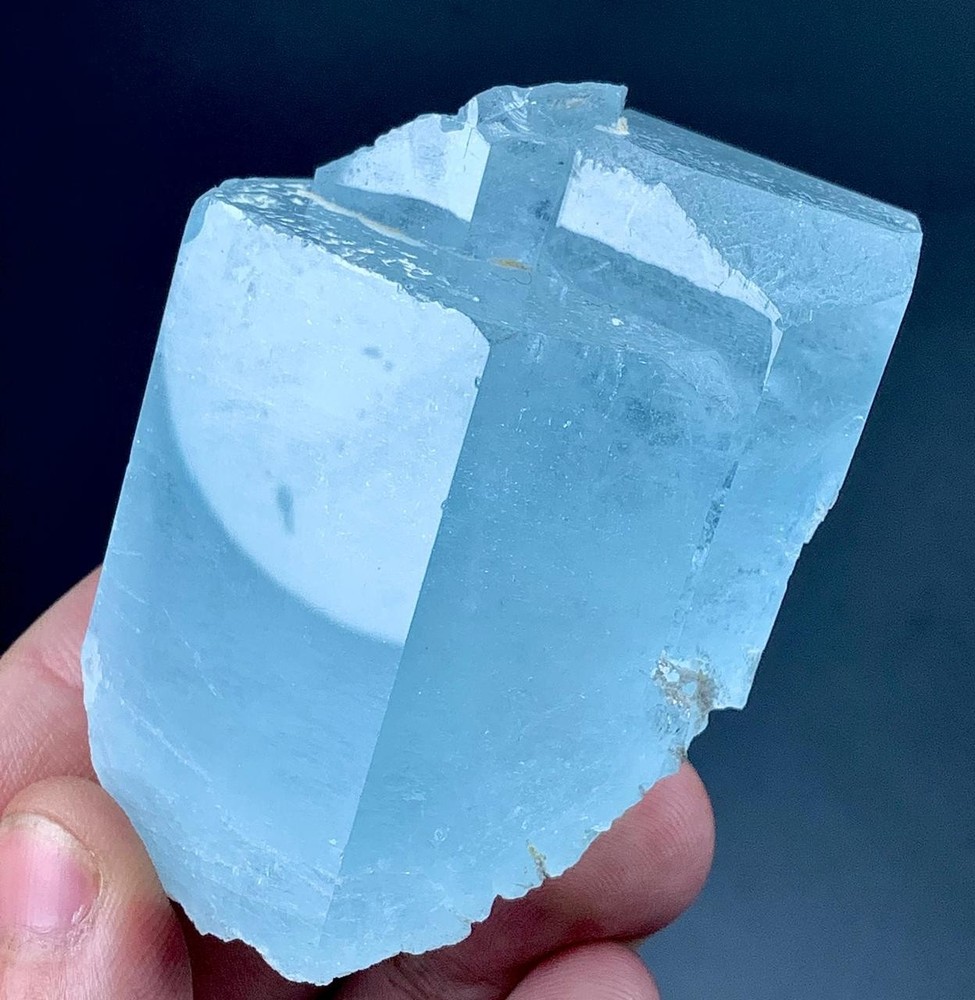 Beautiful Aquamarine Crystal Specimen From Pakistan 826 Carat