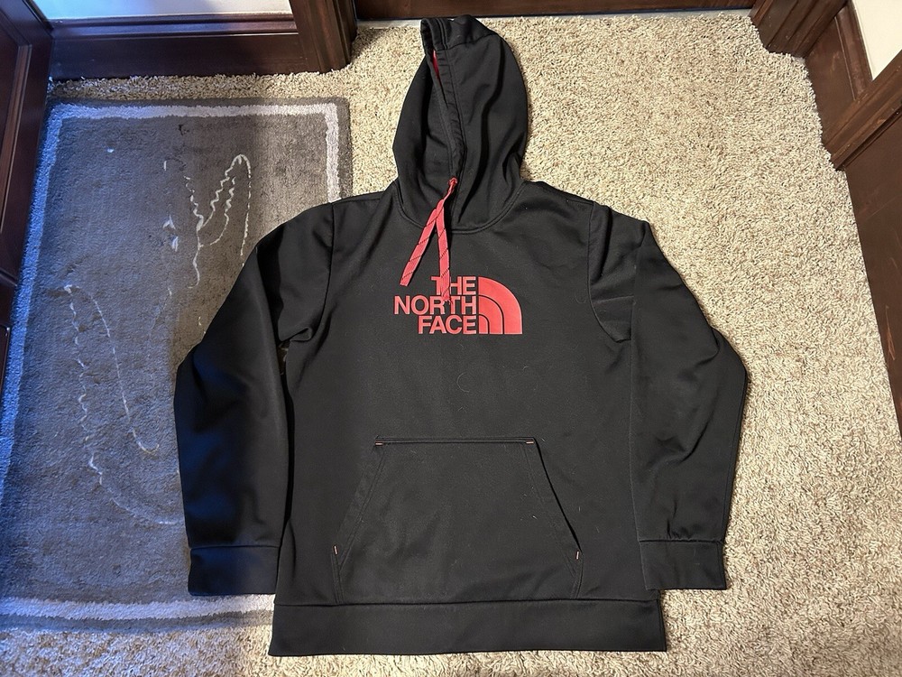 Men's North Face Black & Red Fleece Hoodie - Medium