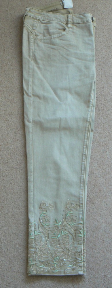 Ladies beige jeans size 10