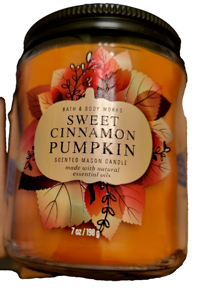 Bath & Body Works Sweet Cinnamon Pumpkin 7oz Single Wick Candle