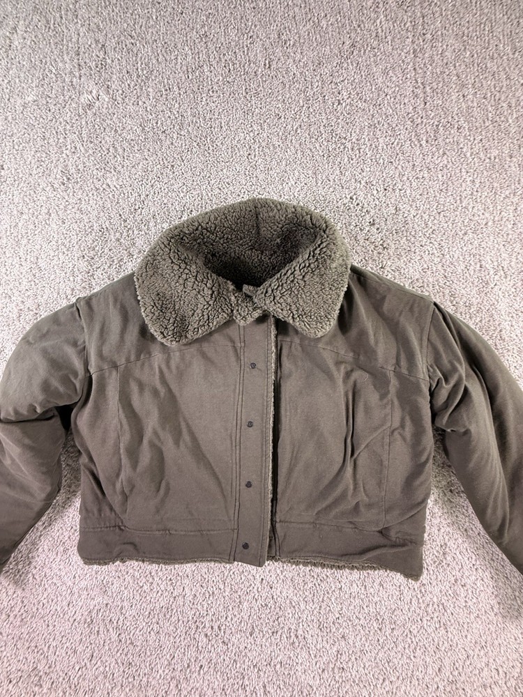 NWOT Lululemon Cropped Reversible Sherpa Quilted Jacket Green Size 6