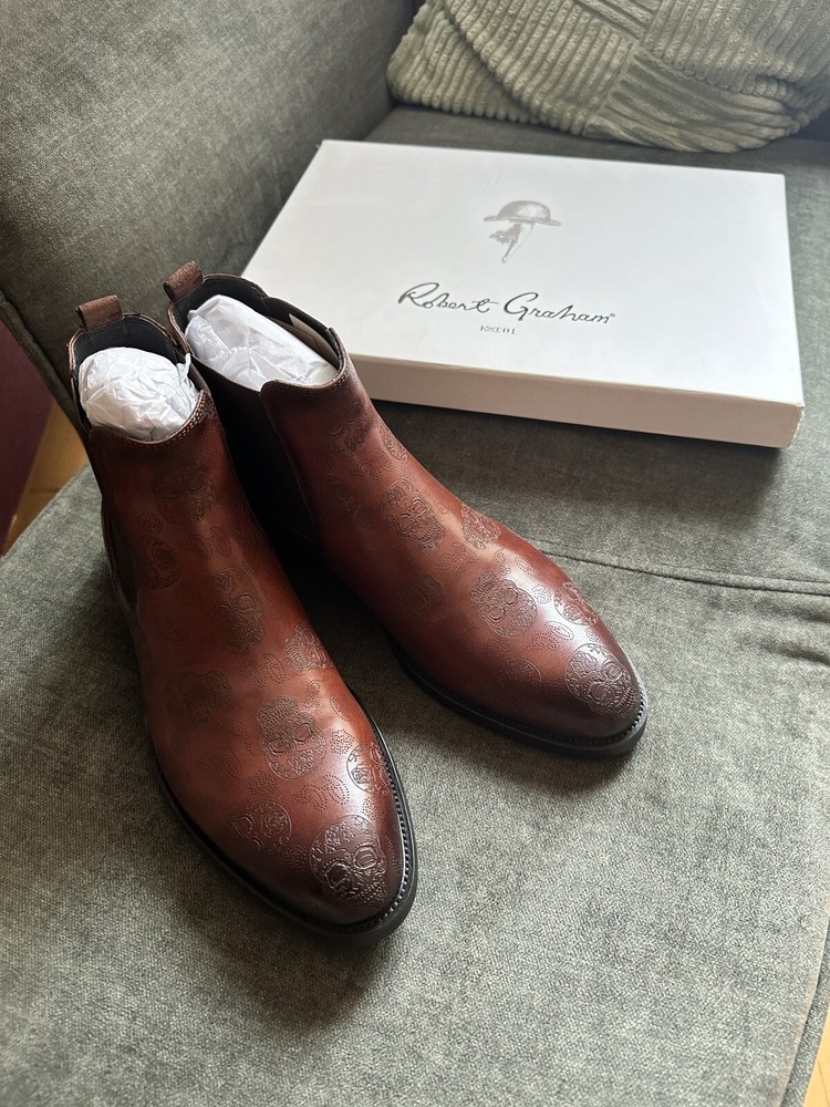 Robert Graham Men’s Brown Breton Skull Rose Chelsea Boots Size 8 $298