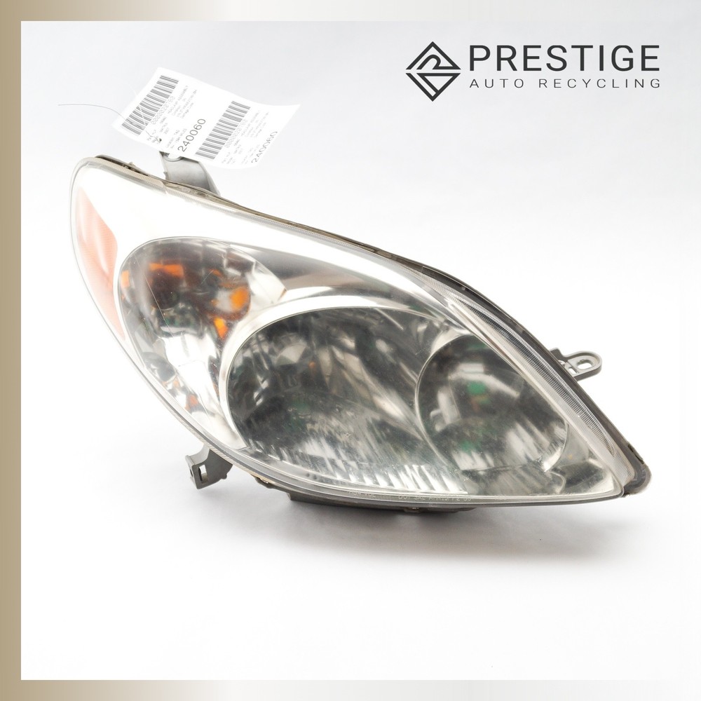 2003-2008 TOYOTA MATRIX Headlamp Headlight Right 81110-02210 OEM