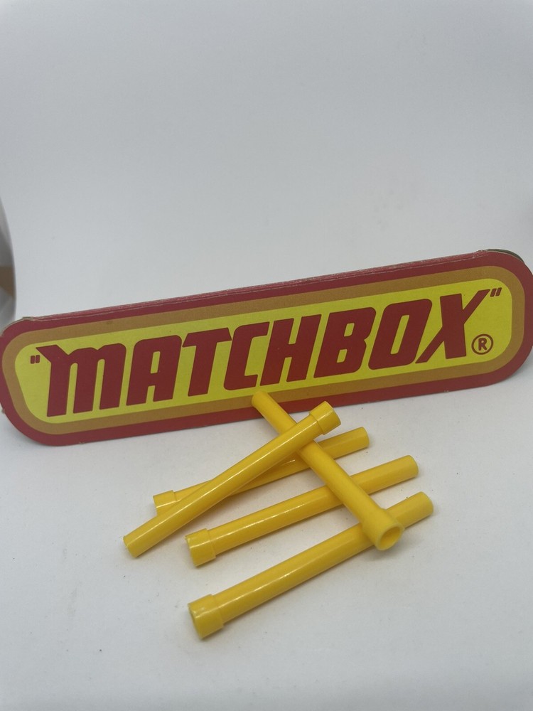 Matchbox Lesney Original Set Of 5 Pipes For #10 Superfast Pipe Truck.
