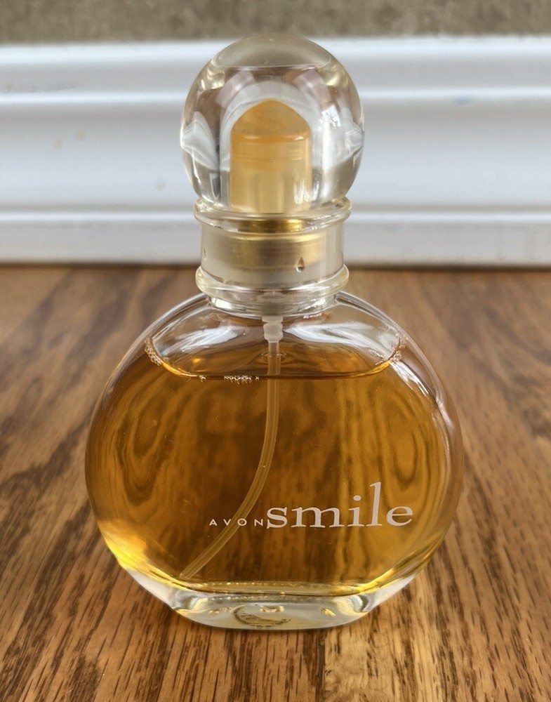 Avon Smile Eau de Parfum Spray 1.7 oz 50 ml Floral Fragrance