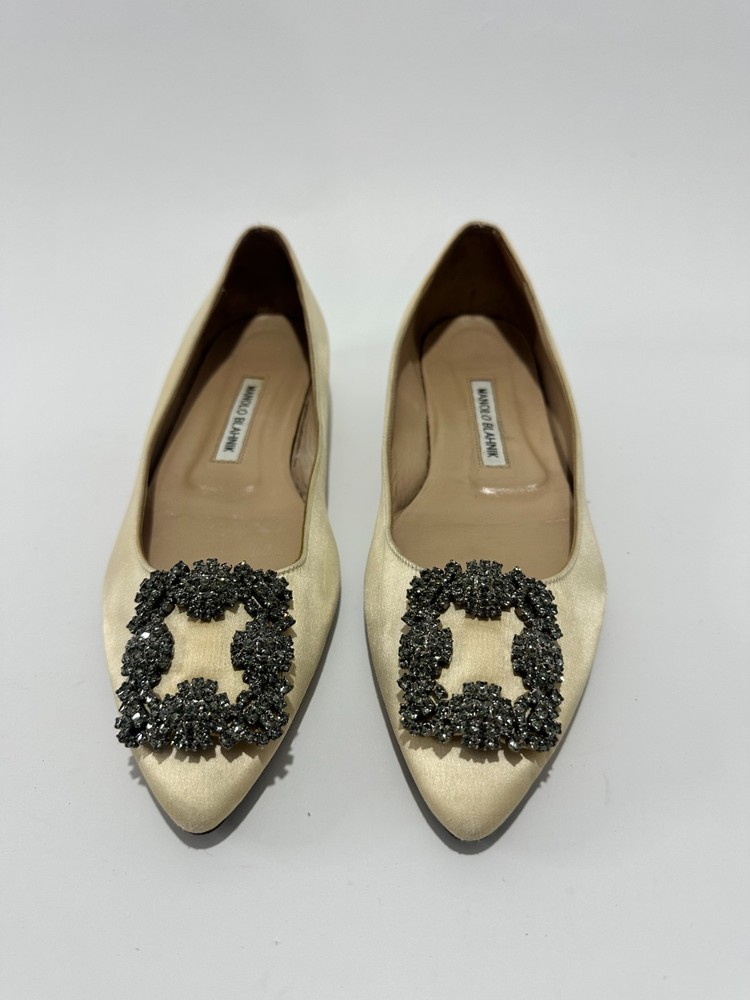 Manolo Blahnik Hangisiflat 70 embellished satin ballet flats Size 38 EU/ 8 US