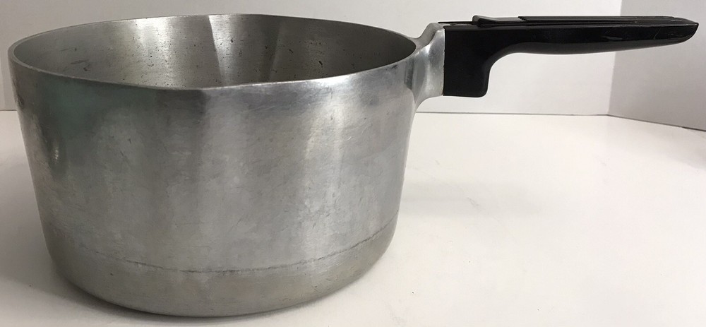 Vintage Wagner Ware Magnalite 4 Qt. 4684 P Sauce Pan Aluminum Stock Pot No Lid