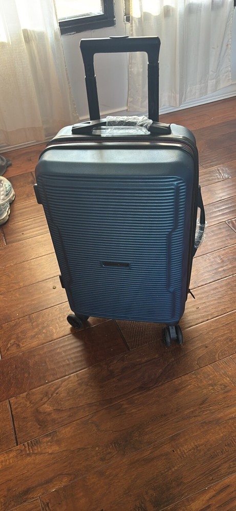 solite luggage carry on and roller