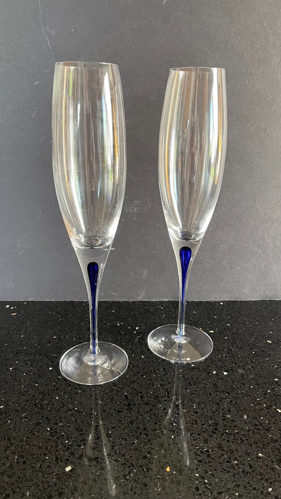 Orrefors Intermezzo Blue Champagne Flutes 9-7/8 Inch Set of 2 Used Once 7 oz