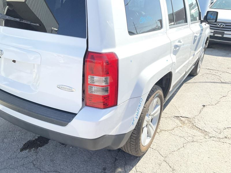 08-17 Jeep Patriot Passenger Right Tail Light Assembly 4554273
