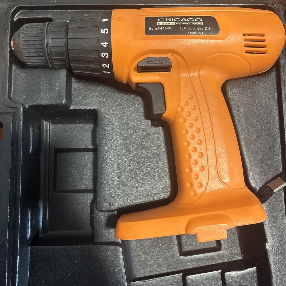 Chicago Electric Cordless Drill Kit  18v Model 44849 Everything Works Great