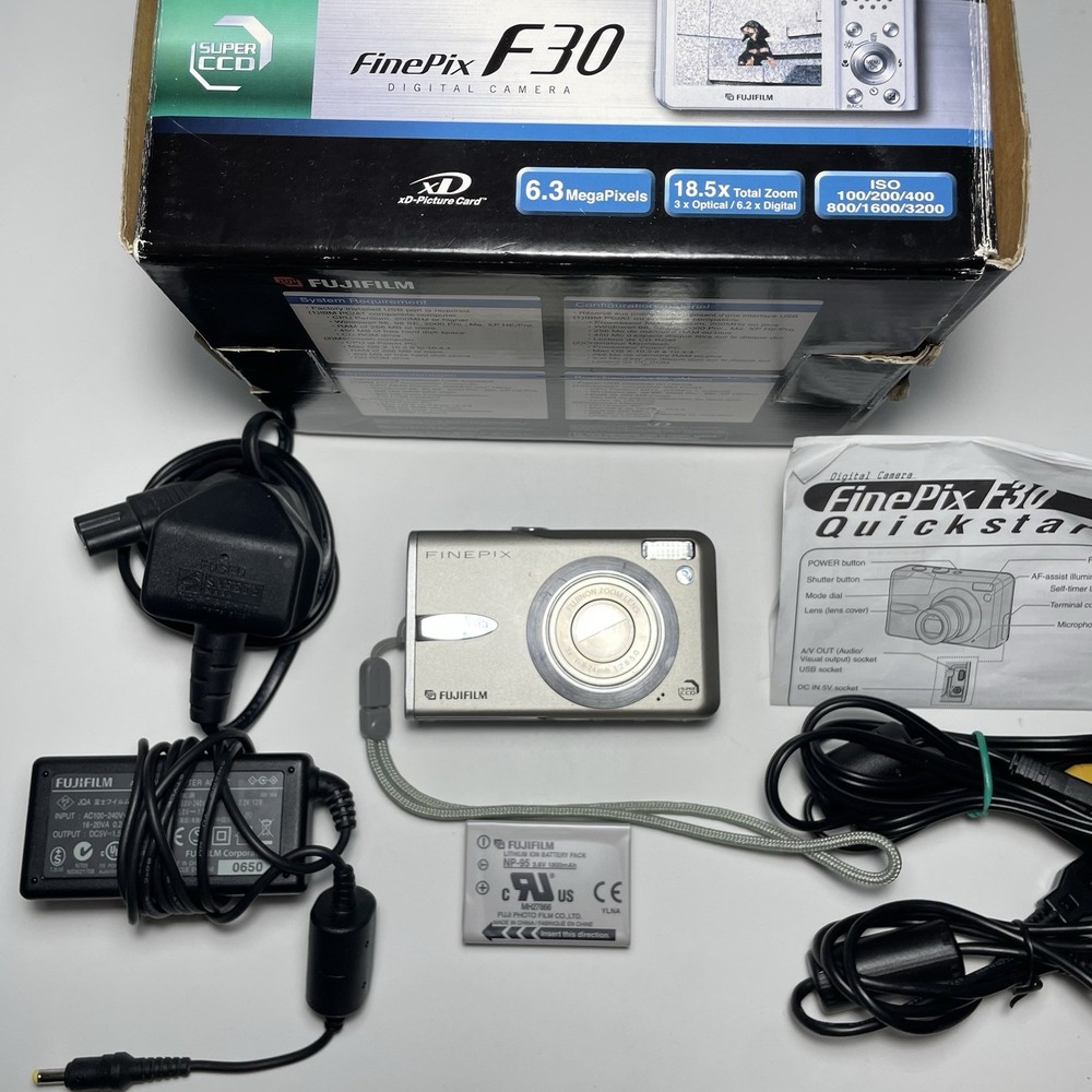 Fujifilm FinePix F30 6.3MP Digital Camera with Box Accessories Charger Battery Cables