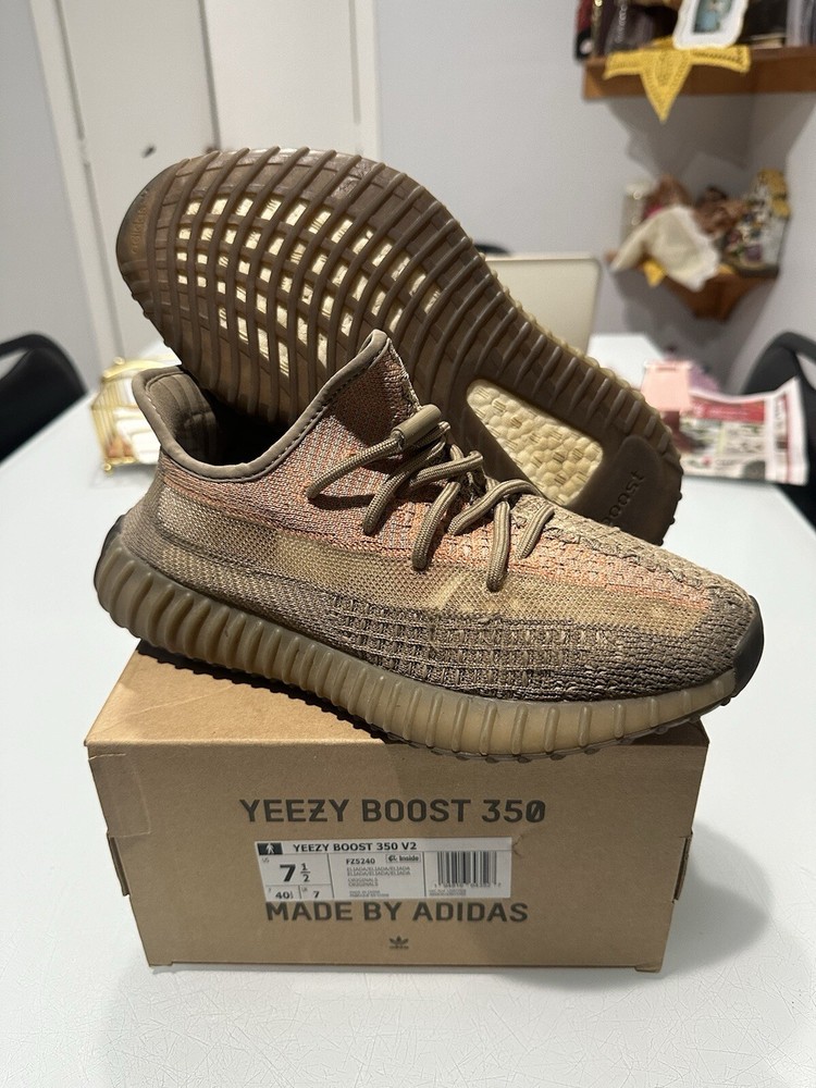 Yeezy Boost 350 V2 Sand Taupe Size 7.5