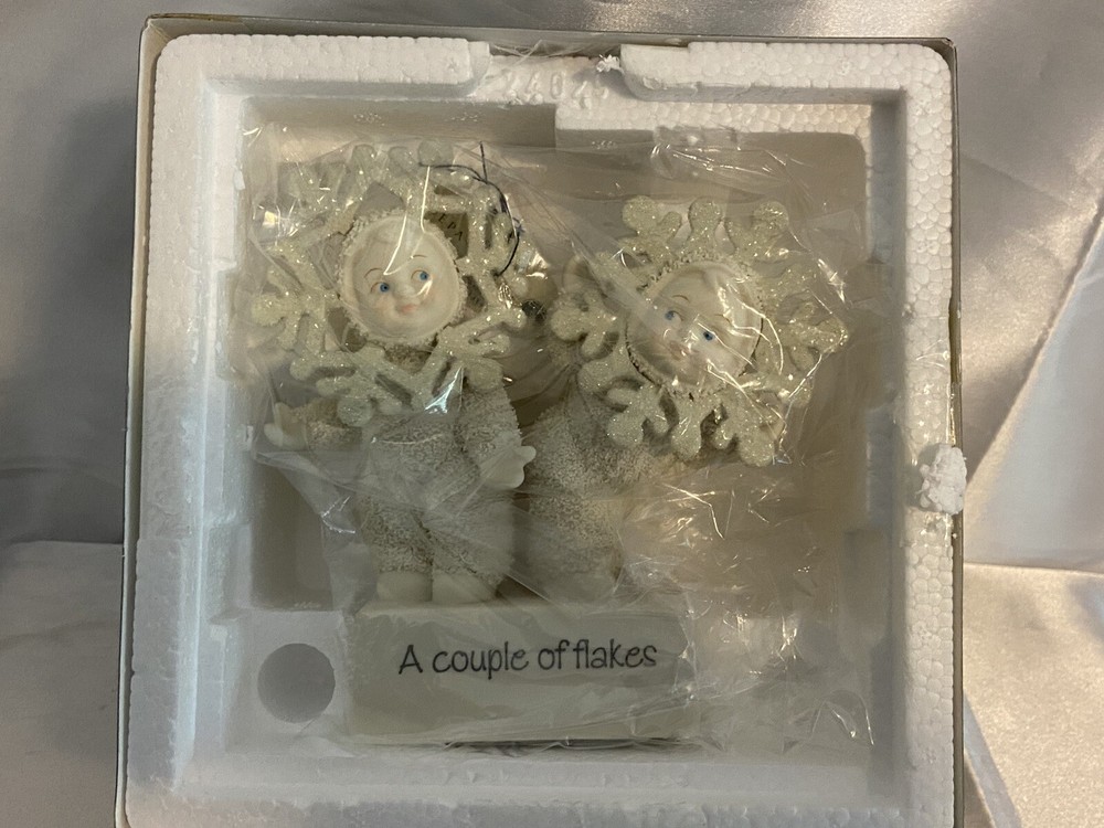 Dept 56 Snow Babies A Couple Of Snowflakes 2002 New In Box