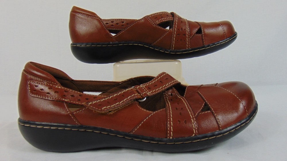 CLARKS Womens Ashland Spin Q Slip-On Loafer Tan Leather Size 9 XW