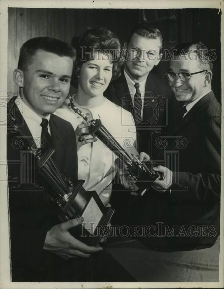 1962 Press Photo Students win Knights of Columbus oratorical contest in New York