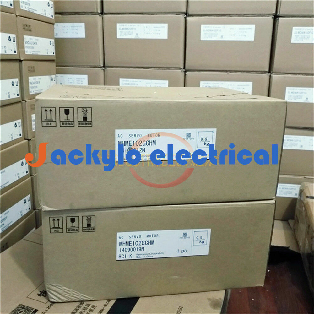 1pcs New Panasonic Servo motor MHME102GCHM