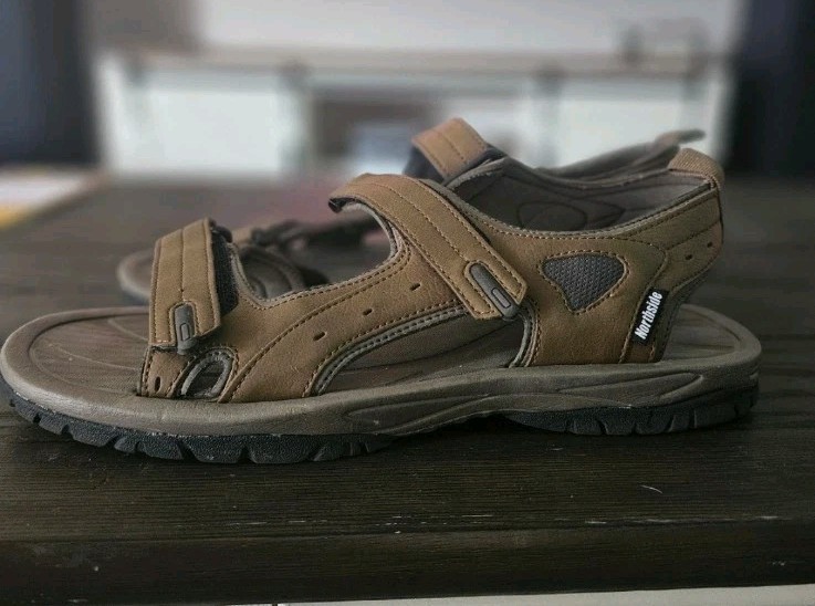 Northside Mens Size 13 Brown Hook Loop Comfort Sandals