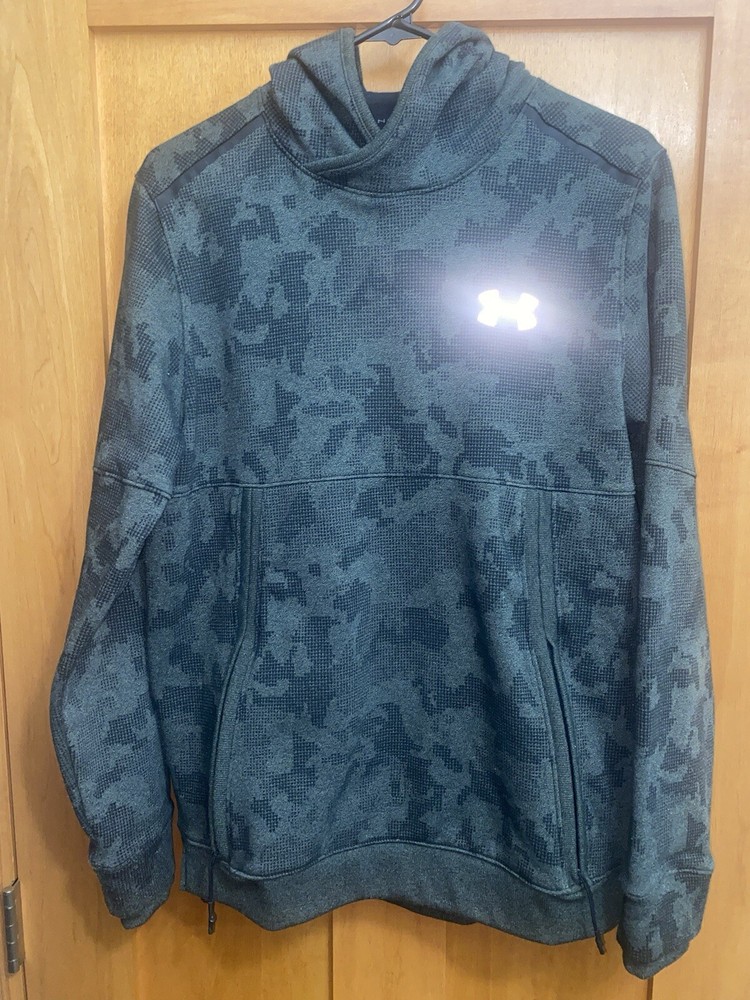 Under Armour Men’s fitted Thread Borne hoodie charcoal gray Medium