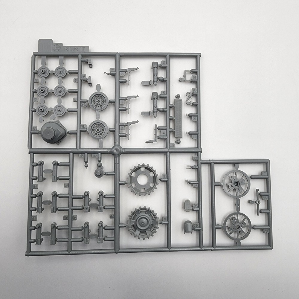Cyber Hobby 1/35 Flammpanzer III F1 Model Kit #9113 with Stug III Wheels Parts B Sprue-image