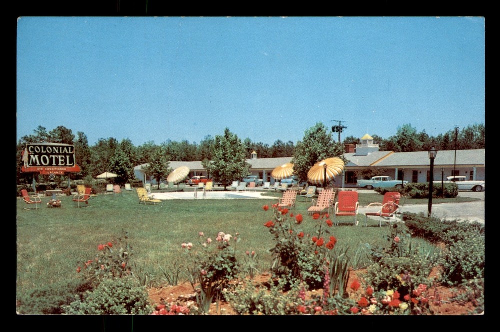 Colonial Motel & Jarratt Restaurant Virginia Old Cars Signs Lawn Chairs Postcard