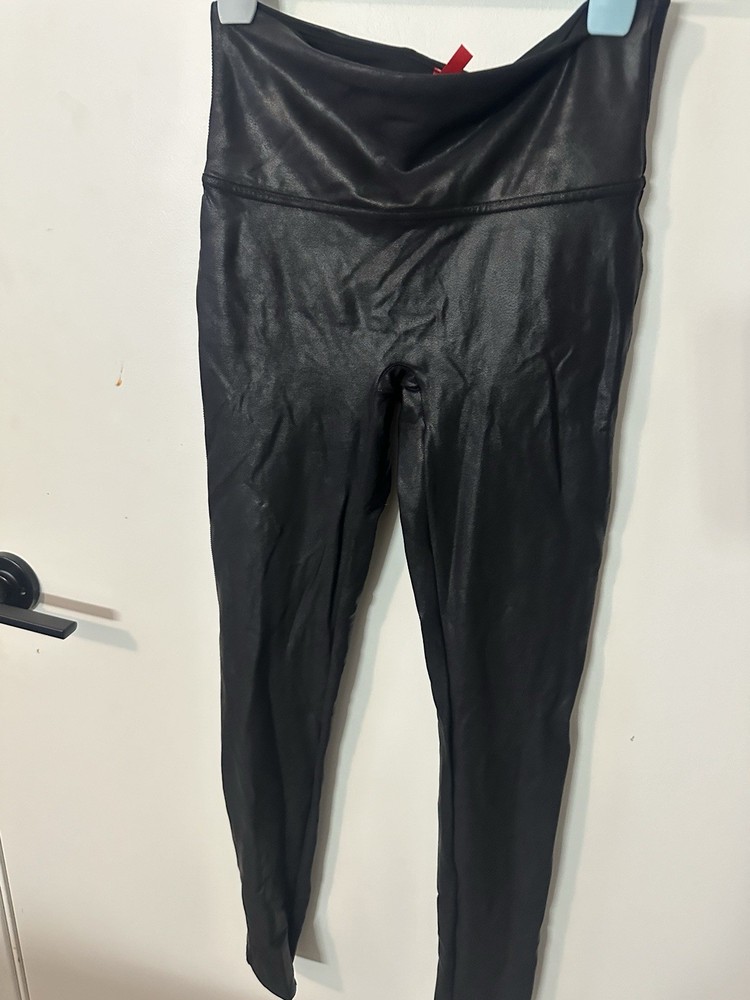 SPANX Women's Size M Black Faux Patent Leather Legging Full Length EUC