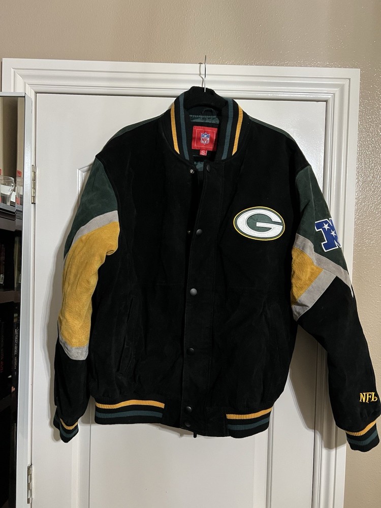 Green Bay Packers Jacket Size Large for Fans and Collectors
